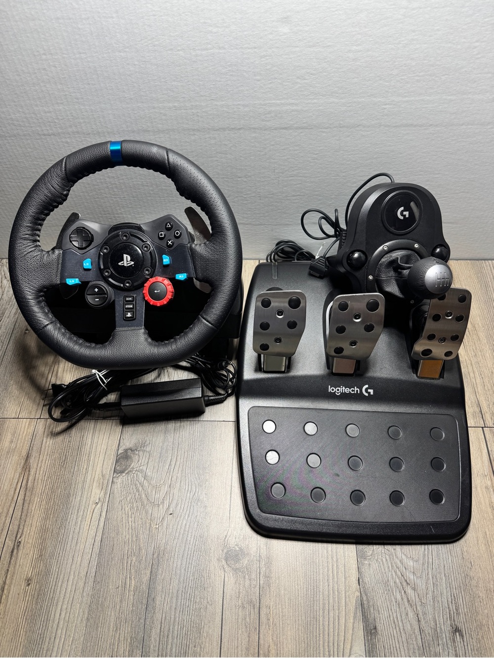 PlayStation Logitech G29 Driving Force Wheel, Pedals, and Shifter Tested Working